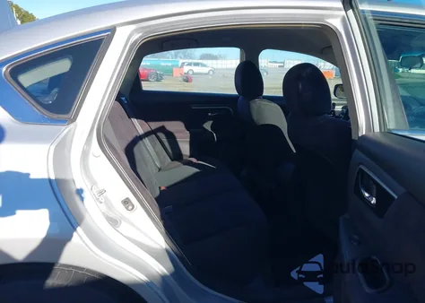 2013 Nissan Altima 2.5 из США, поврежденный, VIN 1N4AL3AP1DN477916